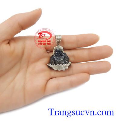 Phật di lặc sapphire mang lại sự sang trọng, tinh tế và thời trang cho người đeo