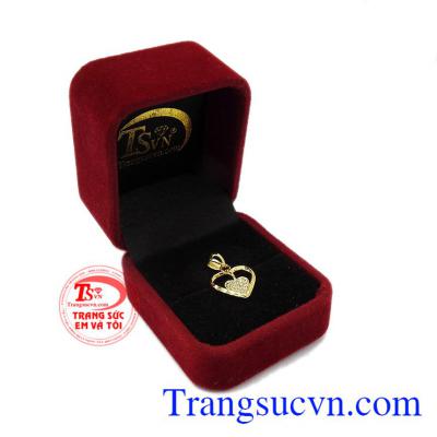 Sản phẩm tượng trưng cho tình cảm của bạn luôn thăng hoa và tràn ngập niềm hạnh phúc. Trái tim kết đá