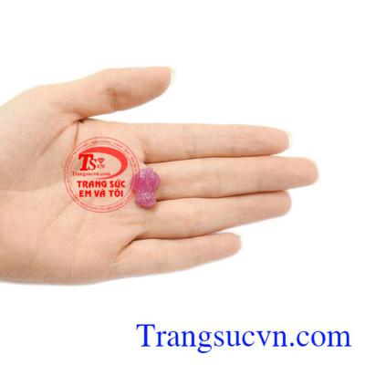 Tỳ hưu ruby tình yêu chắc chắn sẽ là món quà ý nghĩa dành tặng người phụ nữ thân yêu của bạn.