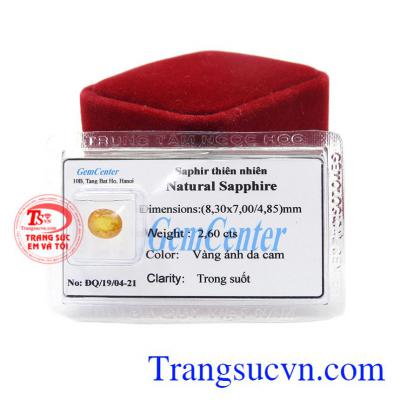 Viên Sapphire ép vỉ thiên nhiên là viên đá gắn liền với giàu sang, phú quý, sung túc.