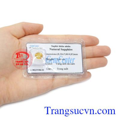 Viên Sapphire ép vỉ thiên nhiên theo phong thủy hợp với những người mệnh Kim, Thổ.