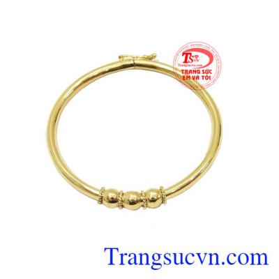 Vòng tay cho bé yêu là món quà ý nghĩa dành tặng bé nhân dịp đầy tháng, đầy năm