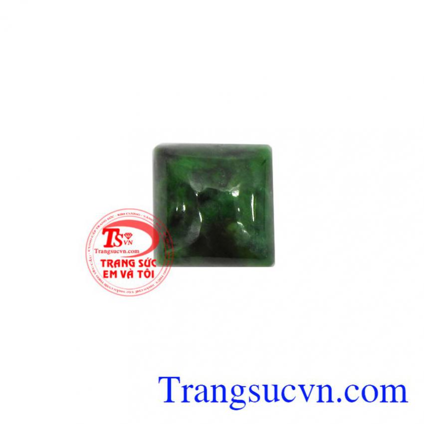 Mặt dây jadeite sang trọng