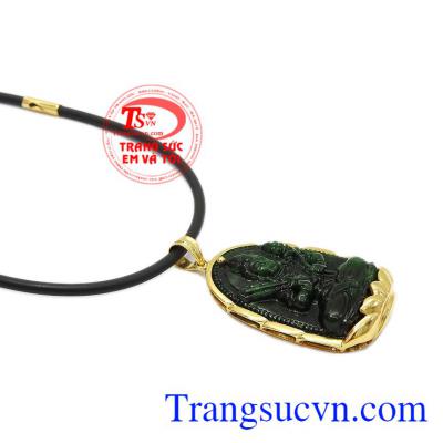ản phẩm chạm khắc hợp phong thủy. Bộ trang sức phật jadeite tuổi sửu-tuổi dần