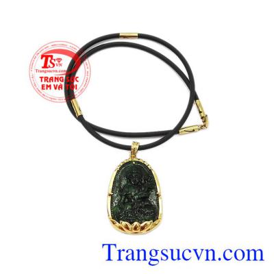 Trang sức phong thủy mang lại sự bình an và may mắn cho người dùng. Bộ trang sức phật jadeite tuổi thìn-tuổi tỵ