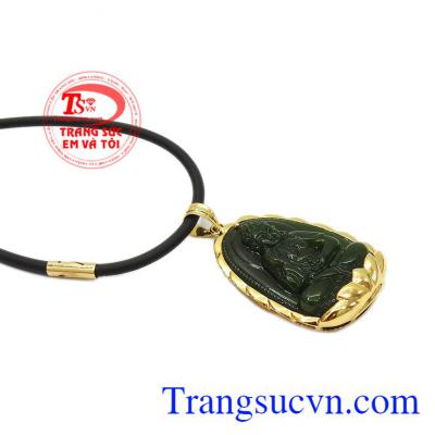 Sản phẩm bọc vàng giúp cho mặt đá được bền đẹp. Bộ trang sức phật nepherite tuổi tuất-tuổi hợi