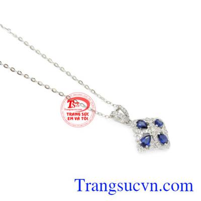 Bộ trang sức Sapphire vàng trắng có giấy kiểm định uy tín.