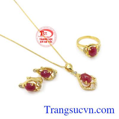 Bộ trang sức vàng Ruby quý phái