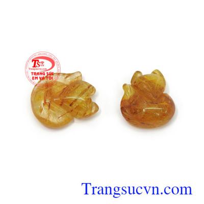 Cặp hồ ly thạch anh tóc hạnh phúc rất được phái đẹp ưa chuộng, phù hợp làm mặt dây chuyền, mặt nhẫn đeo thời trang và phong thủy