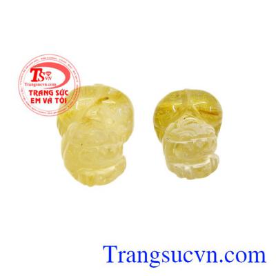 Tỳ hưu là linh vật hút tài lộc, giữ của cho gia chủ. Cặp tỳ hưu thạch anh tóc thịnh vượng