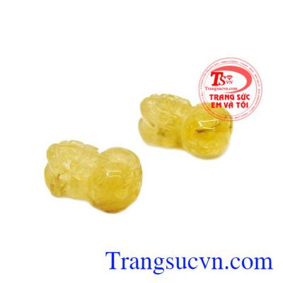 Cặp tỳ hưu thạch anh tóc vàng là lựa chọn hoàn hảo cho những ai yêu thích tỳ hưu thạch anh tóc thiên nhiên. 