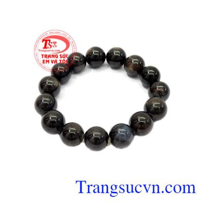 Theo thuyết ngũ hành, đá Sapphire là bùa may mắn cho những người mệnh Mộc, mệnh Thủy, khi mang đá chủ nhân sẽ luôn gặp được may mắn và thịnh vượng trong đời sống,Chuỗi tay Sapphire 13 ly