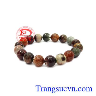 Chuỗi tay thạch anh tóc 11 ly tài lộc tôn lên vẻ quý phái, sang trọng cho chủ sở hữu.