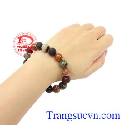 Chuỗi tay thạch anh tóc 11 ly tài lộc hợp thời trang.