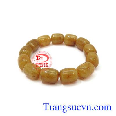 Chuỗi tay thạch anh tóc lu thống là sản phẩm mang năng lượng tốt, đem lại may mắn cho người sở hữu.