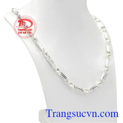 Dây chuyền bạc nam thời trang mang phong cách hiện đại, trẻ trung và cá tính.