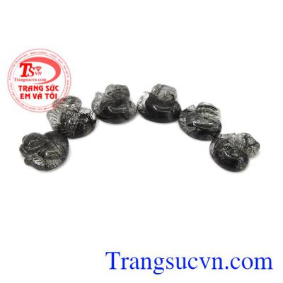 Hồ ly thạch anh tóc đen mang lại sự khéo léo, duyên dáng cho người phụ nữ. Hồ ly thạch anh tóc đen đẹp.