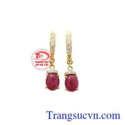 Hoa tai Ruby vàng 14k là được chế tác từ đá ruby thiên nhiên.