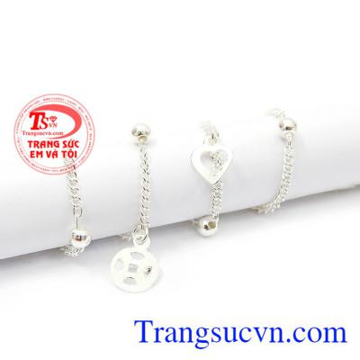Trang sức bạc tinh tế. Lắc chân bạc hạnh phúc