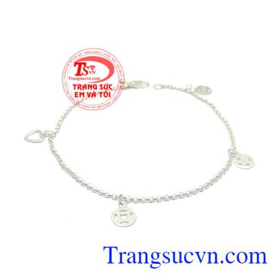 Lắc chân bạc nữ đáng yêu