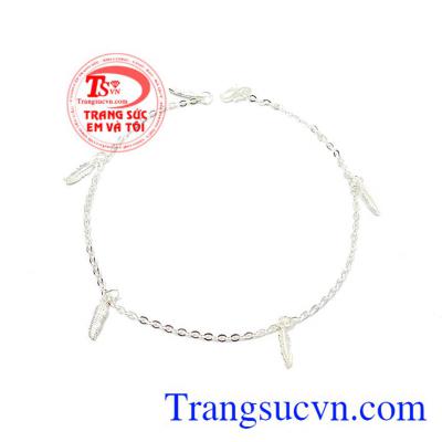 Lắc chân bạc nữ xinh đẹp mang phong cách nhẹ nhàng, tinh tế.
