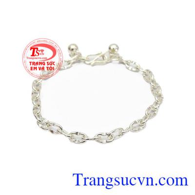 Lắc tay bạc cho bé yêu là sản phẩm lắc tay đẹp dành tặng bé trong dịp đầy tháng, sinh nhật,Lắc tay bạc cho bé yêu