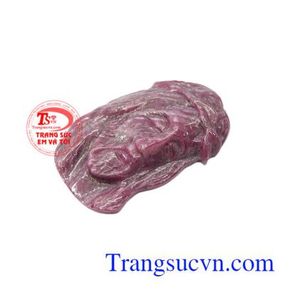 Mặt chúa Jesus ruby đẹp phù hợp làm mặt dây bọc vàng đem lại vẻ sang trọng cho người đeo.