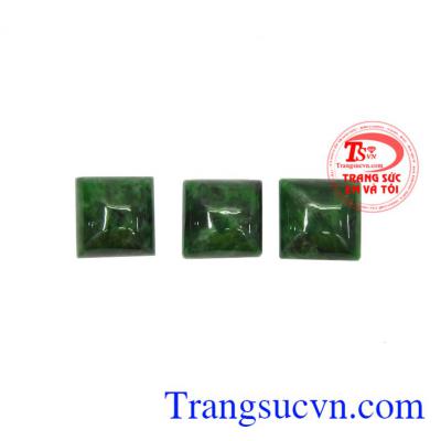 Mặt dây jadeite sang trọng, giao hàng nhanh trên toàn quốc