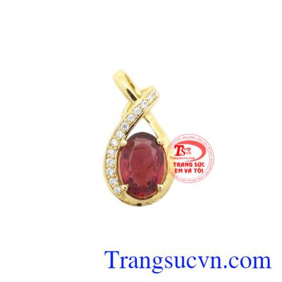 Mặt dây nữ vàng Spinel được chế tác từ đá Spinel thiên nhiên, màu sắc đẹp, thiết kế tinh xảo.