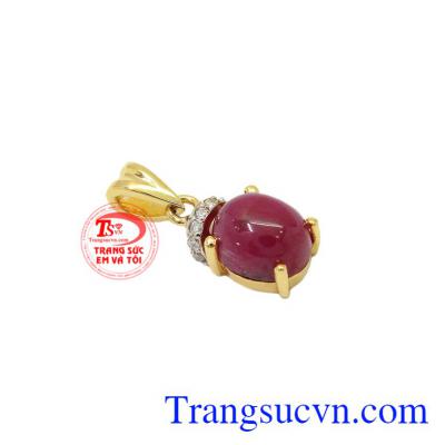 Mặt dây ruby vàng 14k với sự kết hợp hoàn hảo giữa đá ruby thiên nhiên và vàng 14k.