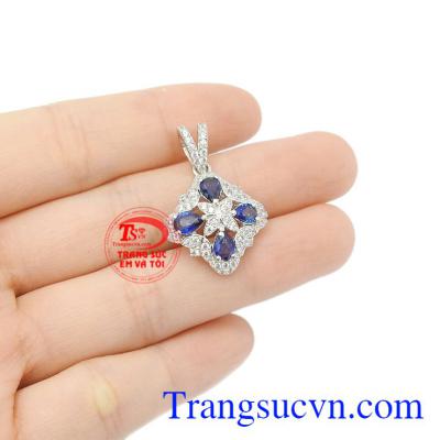 Mặt dây Sapphire vàng trắng.