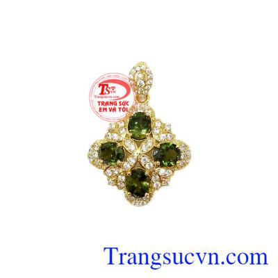 Mặt dây Sapphire xanh chuối