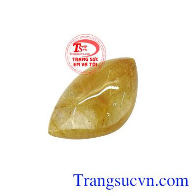 Thạch anh tóc vàng được coi là biểu tượng của may mắn và tài lộc, mang lại thành công và phú quý cho người đeo