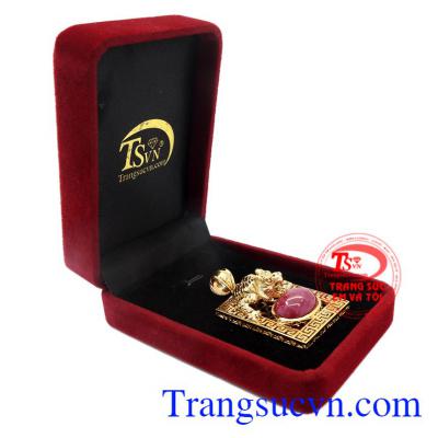 Mặt dây vàng hổ Ruby