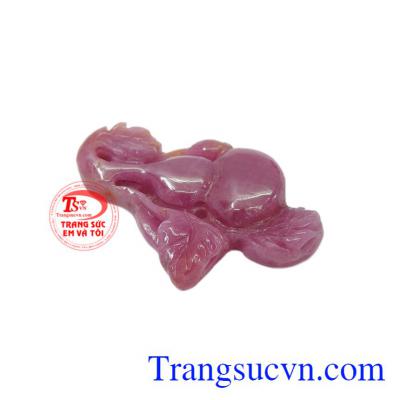 Theo phong thủy, người ta coi hồ lô như một vật thể kỳ diệu có thể cải thiện phong thủy và tăng cường phúc khí, xua đuổi tà ma.