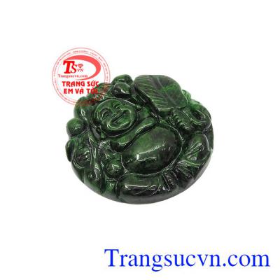Phật Di Lặc là biểu tượng cho sự an lạc, vui vẻ, may mắn và hạnh phúc,Mặt Jadeite di lặc cầm quạt ba tiêu