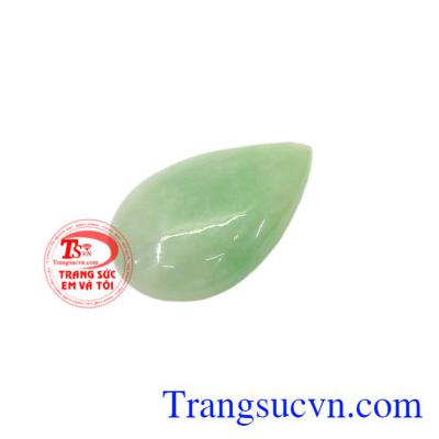 Mặt ngọc cẩm thạch an yên đẹp có thể làm quà tặng cho người thân, bạn bè.