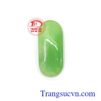 Mặt ngọc cẩm thạch cát khí là loại ngọc được mọi người ưa chuộng bậc nhất trong phong thủy