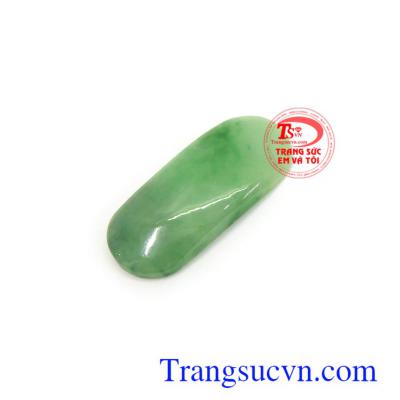 Mặt ngọc cẩm thạch đại phúc lộc chứa nguồn năng lượng dồi dào, có tác dựng giải trừ tà khí, chiêu tài lộc, may mắn và bình an cho người sử dụng