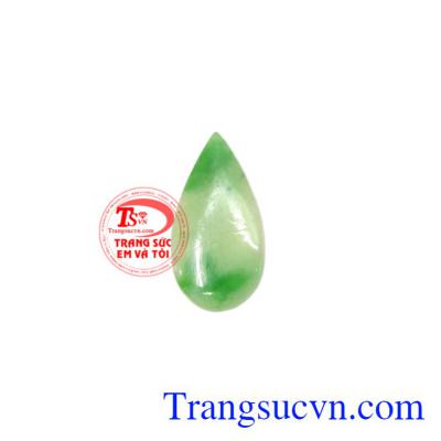 Mặt ngọc cẩm thạch lộc phát đẹp, mang lại nhiều may mắn cho người đeo.