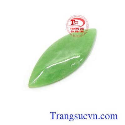 Người đeo đá cẩm thạch được giảm bớt các lo lắng, bồn chồn, có tinh thần thoải mái, tự tin, lạc quan sảng khoái, có thể vượt qua mọi khó khăn thử thách
