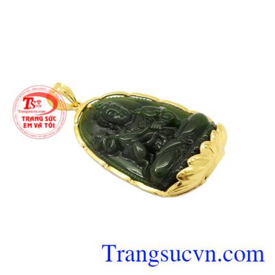 Mặt phật bản mệnh tuổi Ngọ Nephrite được chạm khắc hình phật Đại Thế Chí Bồ Tát.