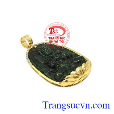 Mặt phật jadeite tuổi mùi-tuổi thân được chế tác hợp phong thủy, mang lại sự may mắn và bình an cho người dùng. 