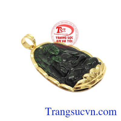Mặt phật jadeite tuổi tuất-tuổi hợi được kết hợp từ ngọc cẩm thạch thiên nhiên và vàng tây 14k bền đẹp.