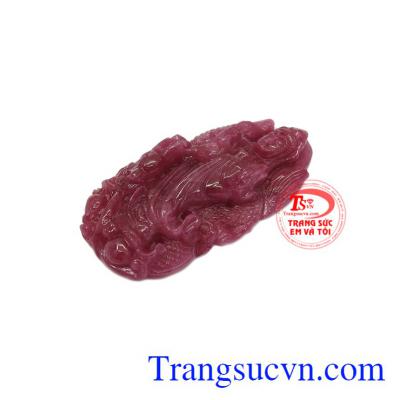 Mặt quan âm ruby chất lượng hướng thiện, hóa giải hung khí, đem lại bình an, giải trừ tai ương.