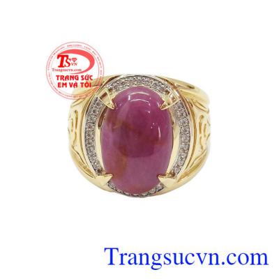 Nhiều người tin rằng Ruby là hiện thân của Mặt Trời và mang ý nghĩa đem lại cho bạn tiền tài, danh vọng và một cuộc sống hạnh phúc