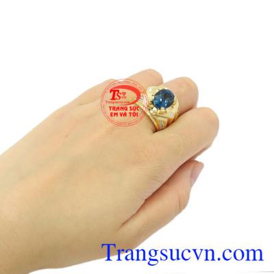 Nhẫn nam vàng Topaz thời trang, thời thượng.