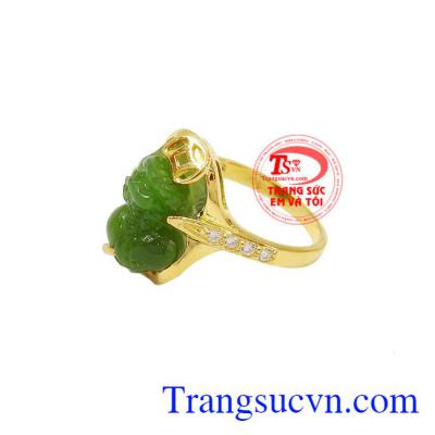 Nhẫn vàng màu tinh tế gắn tỳ hưu đá, mang lại may mắn và hộ mệnh, Nhẫn nữ vàng tây dành cho phái đẹp