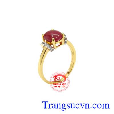 Nhẫn nữ vàng 14k Ruby là sản phẩm được thiết kế tinh tế từ đá Ruby thiên nhiên.