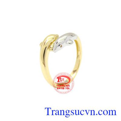 Nhẫn nữ vàng cá heo Korea được thiết kế độc đáo, dễ thương.